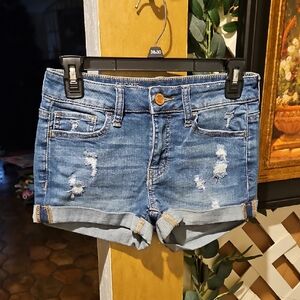 Low Rise Shoertie Shorts